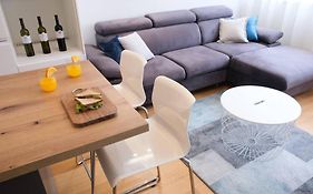 Apartman Leona 4*, Kantrida