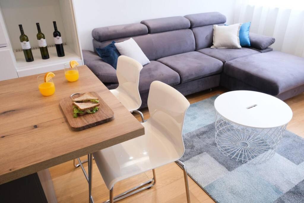 Apartman Leona 4*, Kantrida Rijeka Eksteriør bilde
