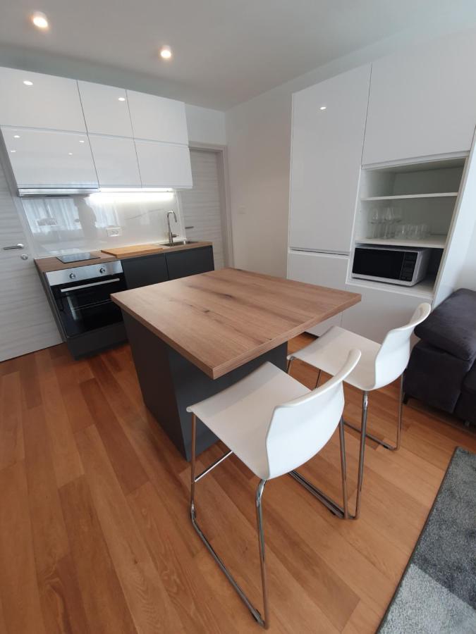Apartman Leona 4*, Kantrida Rijeka Eksteriør bilde